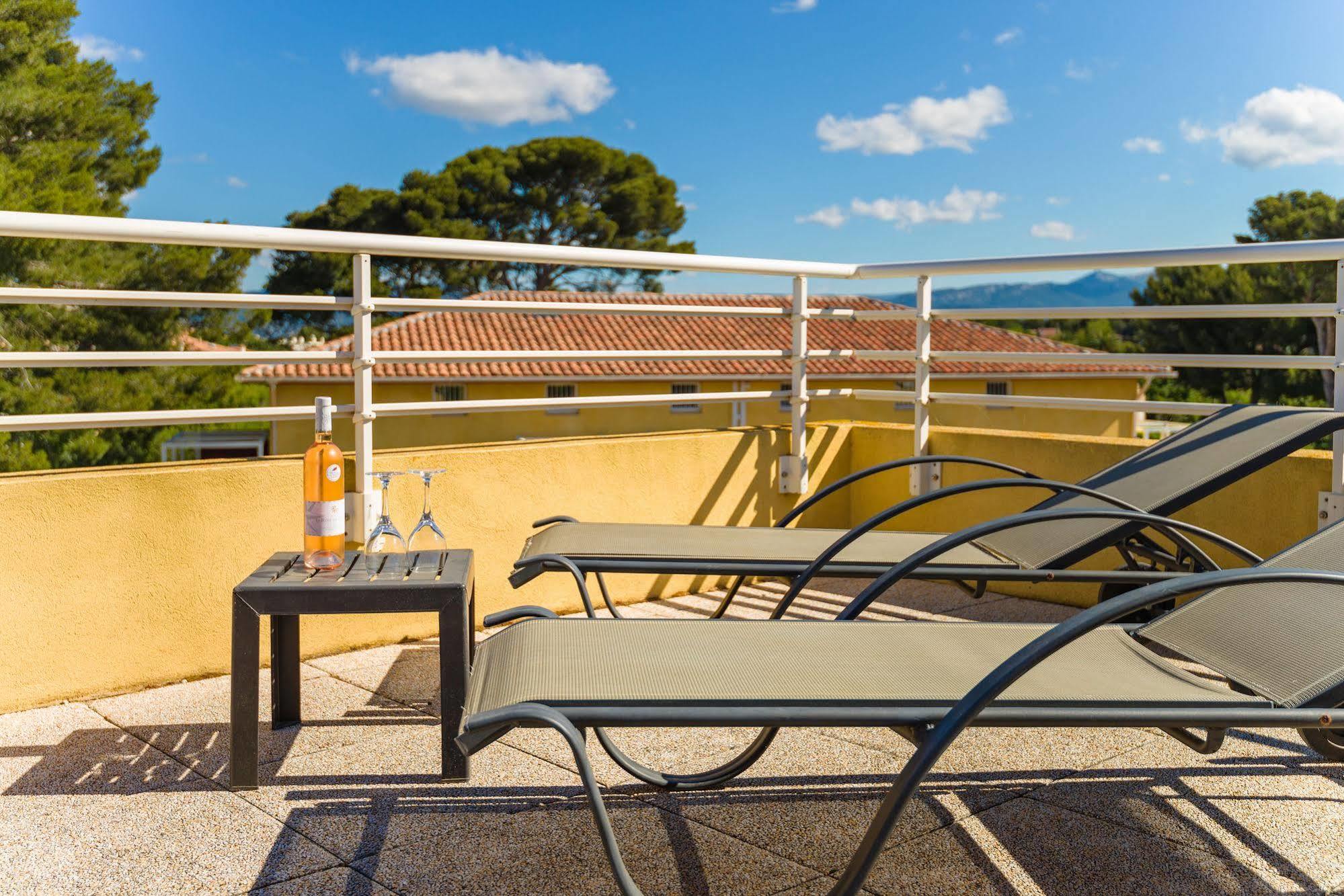 Lagrange Vacances Les Terrasses Des Embiez Six-Fours-les-Plages Exterior photo